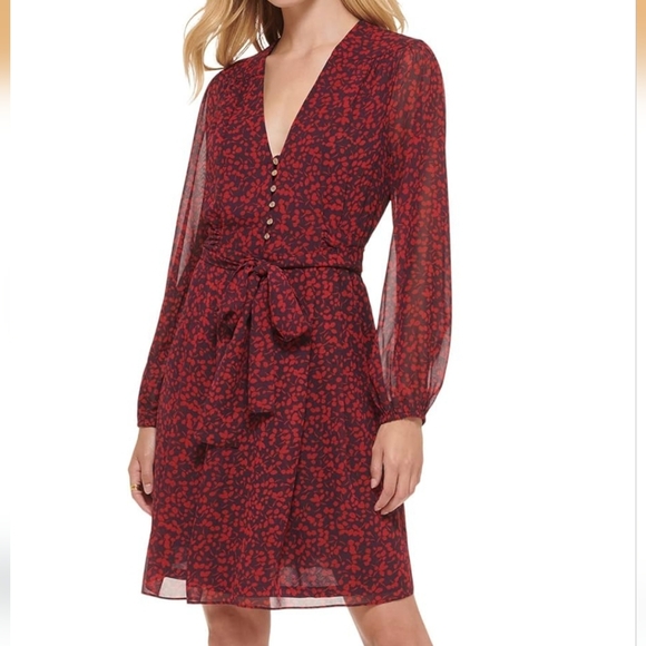 Tommy Hilfiger Dresses & Skirts - NWT Tommy Hilfiger Long Sleeve Mid Length Dress Red Petal Pattern